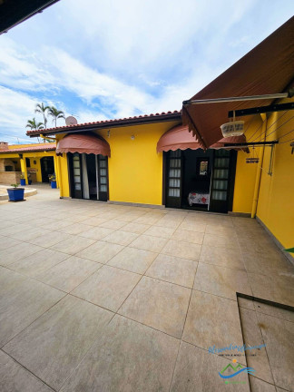 Imagem Casa com 6 Quartos à Venda, 300 m² em Jd Suarão - Itanhaém