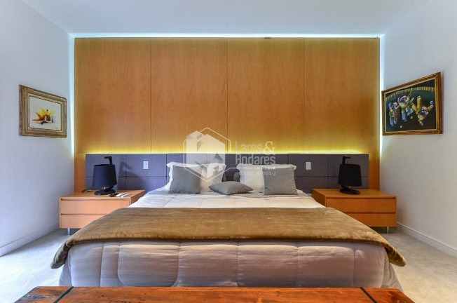Imagem Casa com 4 Quartos à Venda, 1.117 m² em Jardim América - São Paulo Imagem Casa com 4 Quartos à Venda, 1.117 m² em Jardim América - São Paulo