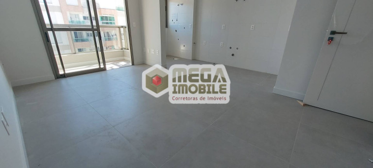 Apartamento com 3 Quartos à Venda, 76 m² em Carvoeira - Florianópolis