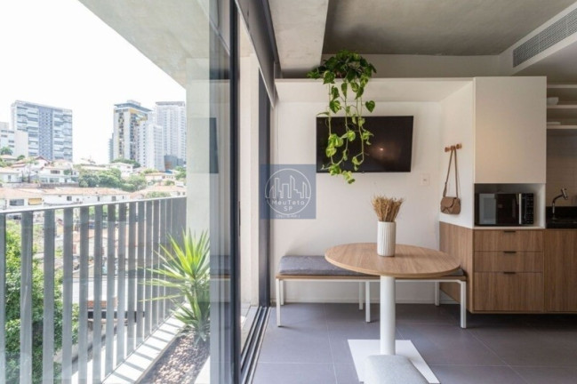 Imagem Imóvel com 1 Quarto para Alugar, 28 m² em Jardim Das Bandeiras - São Paulo