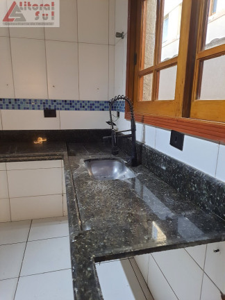 Imagem Casa com 3 Quartos à Venda, 124 m² em Maracanã - Praia Grande Imagem Casa com 3 Quartos à Venda, 124 m² em Maracanã - Praia Grande