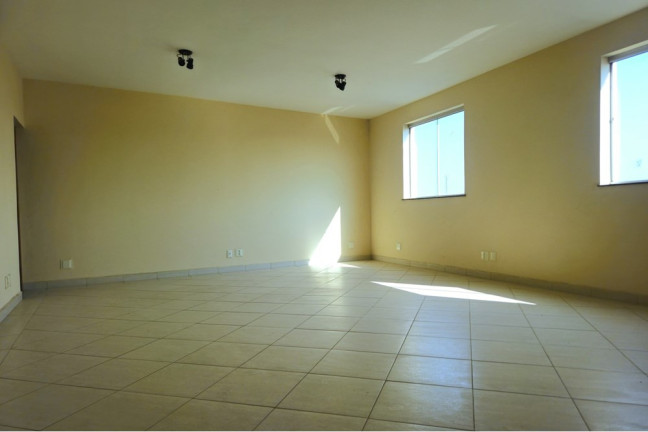 Sala Comercial para Alugar, 50 m² em Centro - Salto De Pirapora