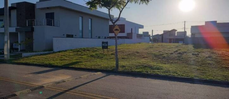 Imagem Terreno à Venda, 314 m² em Condomínio Ouro Ville - Taubaté Imagem Terreno à Venda, 314 m² em Condomínio Ouro Ville - Taubaté