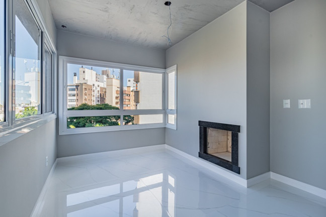 Imagem Apartamento com 2 Quartos à Venda, 83 m² em Petrópolis - Porto Alegre