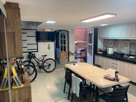 Imagem Sobrado com 4 Quartos à Venda, 320 m² em São João Clímaco - São Paulo Imagem Sobrado com 4 Quartos à Venda, 320 m² em São João Clímaco - São Paulo
