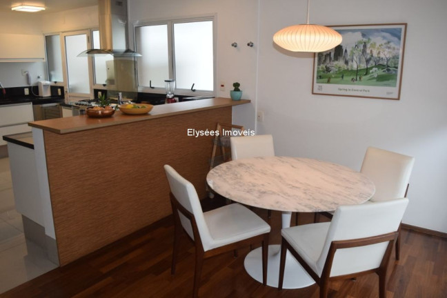 Imagem Sobrado com 4 Quartos à Venda, 460 m² em Morumbi - São Paulo