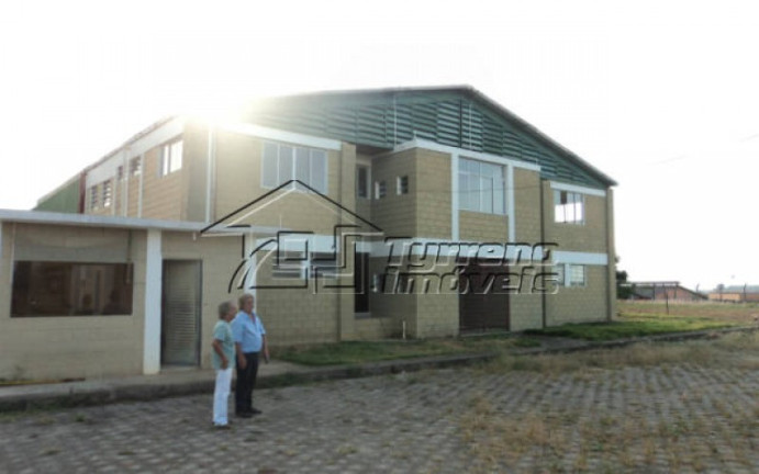 Imagem Imóvel Comercial à Venda, 3.000 m² em Centro - Pindamonhangaba Imagem Imóvel Comercial à Venda, 3.000 m² em Centro - Pindamonhangaba