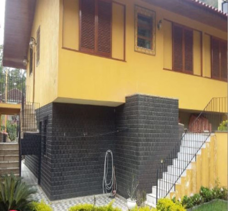 Imagem Casa com 5 Quartos à Venda, 147 m² em Iucas - Teresópolis Imagem Casa com 5 Quartos à Venda, 147 m² em Iucas - Teresópolis