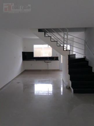 Sobrado com 2 Quartos para Alugar, 82 m² em Jardim D'abril - São Paulo