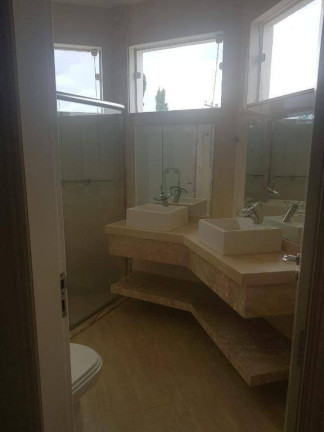 Imagem Sobrado com 3 Quartos à Venda, 240 m² em Independência - Taubaté Imagem Sobrado com 3 Quartos à Venda, 240 m² em Independência - Taubaté