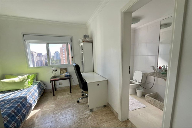 Imagem Imóvel com 3 Quartos à Venda,  em Vila Andrade - São Paulo