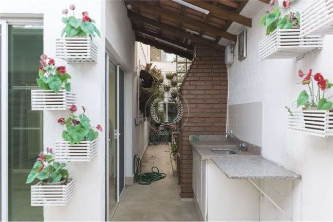 Imagem Casa com 3 Quartos à Venda, 270 m² em Cambuci - São Paulo