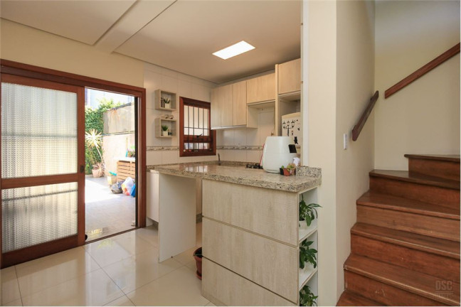 Imagem Casa com 3 Quartos à Venda,  em Hípica - Porto Alegre