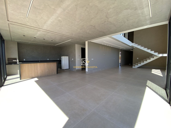 Imagem Casa com 3 Quartos à Venda, 330 m² em Chácaras Caiçaras - Patos De Minas Imagem Casa com 3 Quartos à Venda, 330 m² em Chácaras Caiçaras - Patos De Minas