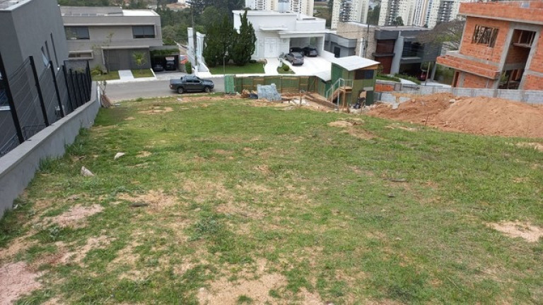 Imagem Terreno à Venda, 711 m² em Tamboré - Santana De Parnaíba Imagem Terreno à Venda, 711 m² em Tamboré - Santana De Parnaíba