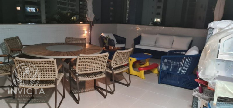 Imagem Apartamento com 3 Quartos à Venda, 196 m² em Centro - Balneário Camboriú Imagem Apartamento com 3 Quartos à Venda, 196 m² em Centro - Balneário Camboriú