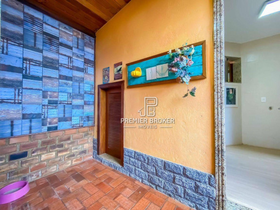 Imagem Casa com 3 Quartos à Venda, 300 m² em Albuquerque - Teresópolis Imagem Casa com 3 Quartos à Venda, 300 m² em Albuquerque - Teresópolis
