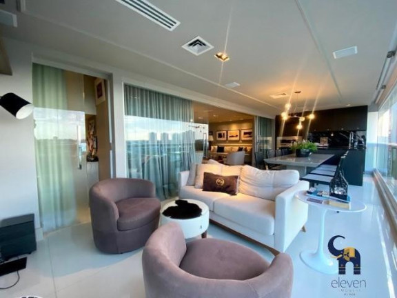 Imagem Apartamento com 4 Quartos à Venda, 243 m² em Paralela - Salvador