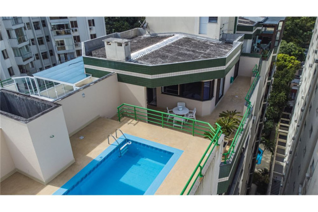 Imagem Imóvel com 3 Quartos à Venda,  em Agronômica - Florianópolis