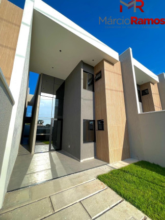 Imagem Casa com 4 Quartos à Venda, 151 m² em Centro - Eusébio