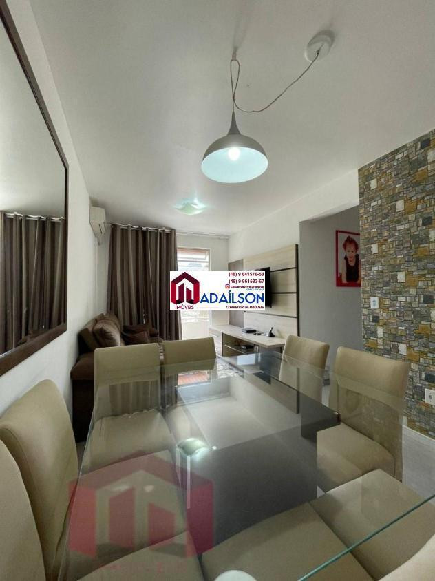 Imagem Imóvel com 3 Quartos à Venda, 1 m²