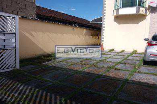 Imagem Sobrado com 2 Quartos à Venda, 75 m² em Vila Atlântica - Mongaguá