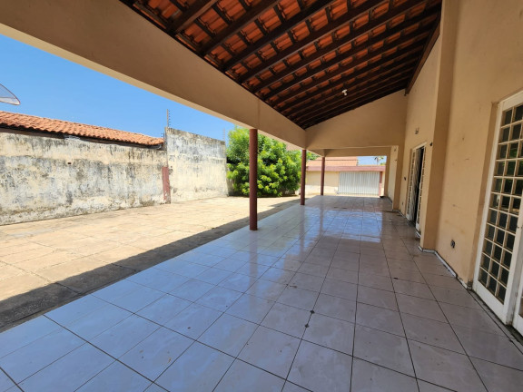 Imagem Casa com 4 Quartos à Venda, 354 m² em São João - Teresina