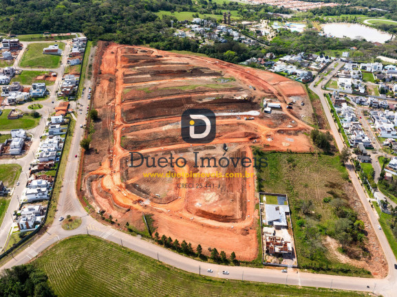 Terreno à Venda, 300 m² em Tomazetti - Santa Maria