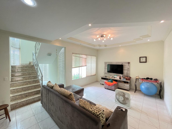 Imagem Sobrado à Venda, 360 m² em Zona Iii - Umuarama