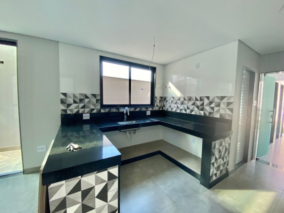 Imagem Casa com 3 Quartos à Venda, 196 m² em R$989.000,00 // Nova Gameleira - Belo Horizonte Imagem Casa com 3 Quartos à Venda, 196 m² em R$989.000,00 // Nova Gameleira - Belo Horizonte