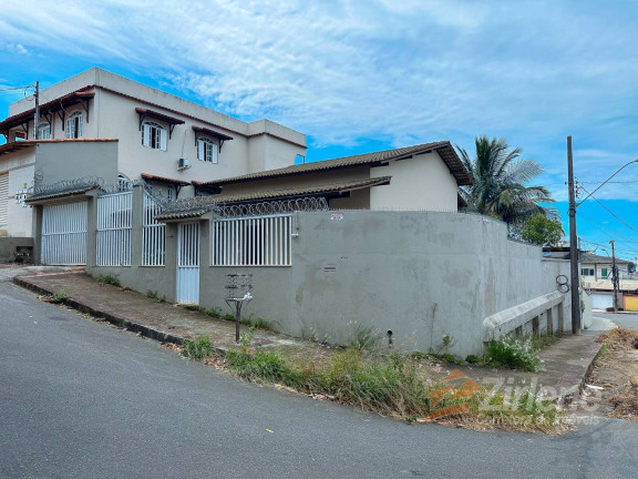 Casa com 3 Quartos à Venda, 250 m² em Sol Nascente - Guarapari