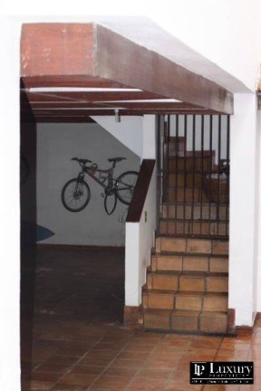 Imagem Casa com 3 Quartos à Venda, 500 m² em Alto De Pinheiros - São Paulo Imagem Casa com 3 Quartos à Venda, 500 m² em Alto De Pinheiros - São Paulo