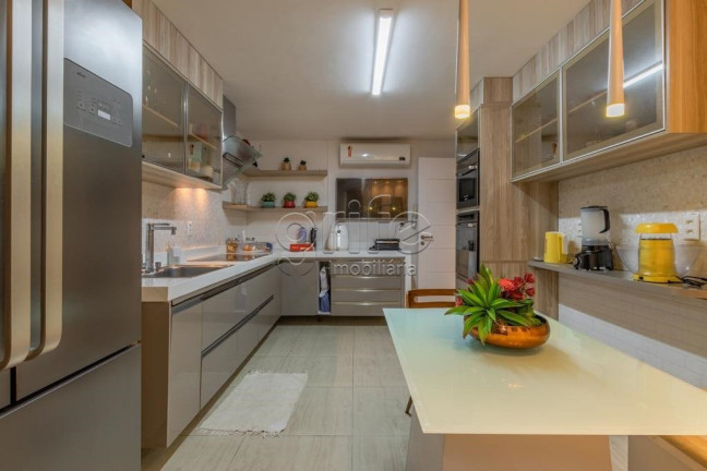 Imagem Casa de Condomínio com 4 Quartos à Venda, 252 m² em Precabura - Eusébio Imagem Casa de Condomínio com 4 Quartos à Venda, 252 m² em Precabura - Eusébio