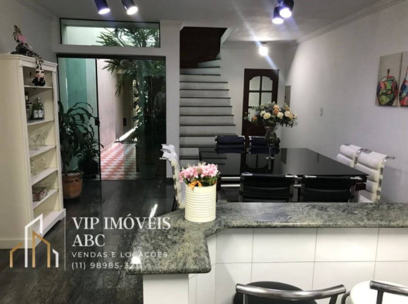 Imagem Sobrado com 3 Quartos à Venda, 260 m² em Santa Maria - Santo André