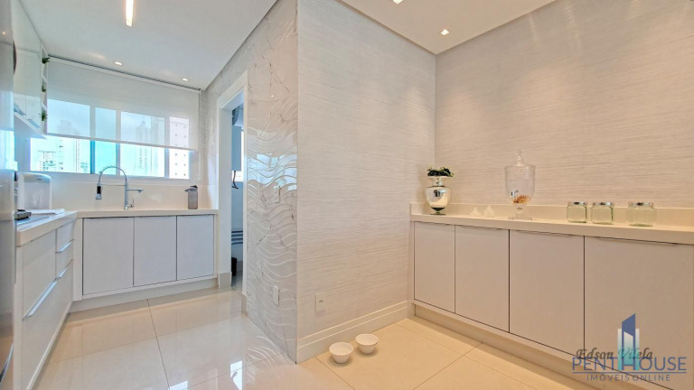 Imagem Apartamento com 4 Quartos à Venda, 129 m² em Centro - Balneário Camboriú