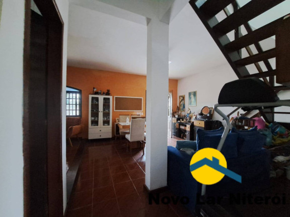 Imagem Casa com 4 Quartos à Venda, 210 m² em Parque Nanci - Maricá