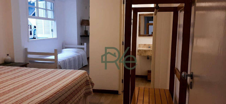 Imagem Casa com 5 Quartos à Venda, 200 m² em Vila Velha - Angra Dos Reis