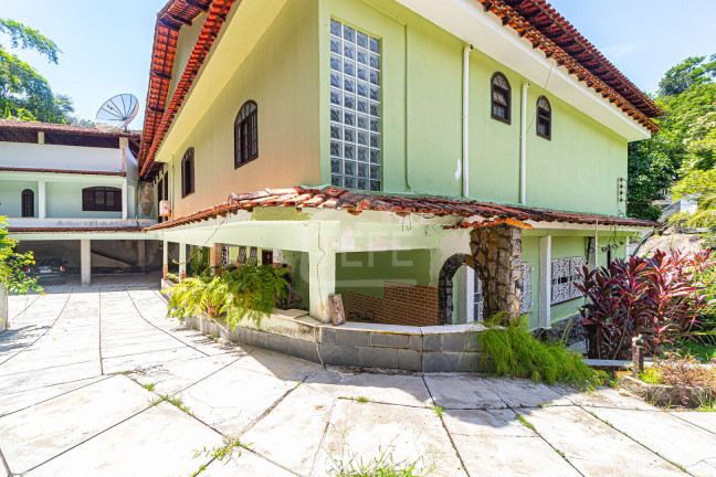 Imagem Casa com 4 Quartos à Venda, 615 m² em Itaipu - Niterói Imagem Casa com 4 Quartos à Venda, 615 m² em Itaipu - Niterói