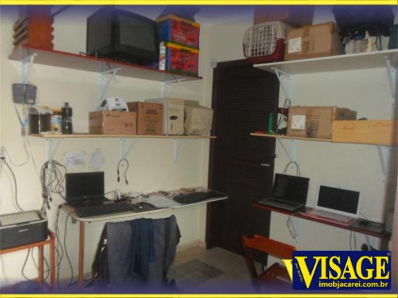 Imagem Casa com 4 Quartos à Venda, em Centro - Jacareí Imagem Casa com 4 Quartos à Venda, em Centro - Jacareí