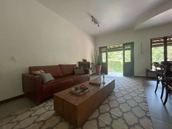 Imagem Casa de Condomínio com 3 Quartos à Venda, em Chácara Dos Lagos - Carapicuíba Imagem Casa de Condomínio com 3 Quartos à Venda, em Chácara Dos Lagos - Carapicuíba