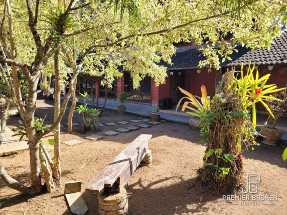 Imagem Casa com 4 Quartos à Venda, 310 m² em Albuquerque - Teresópolis Imagem Casa com 4 Quartos à Venda, 310 m² em Albuquerque - Teresópolis