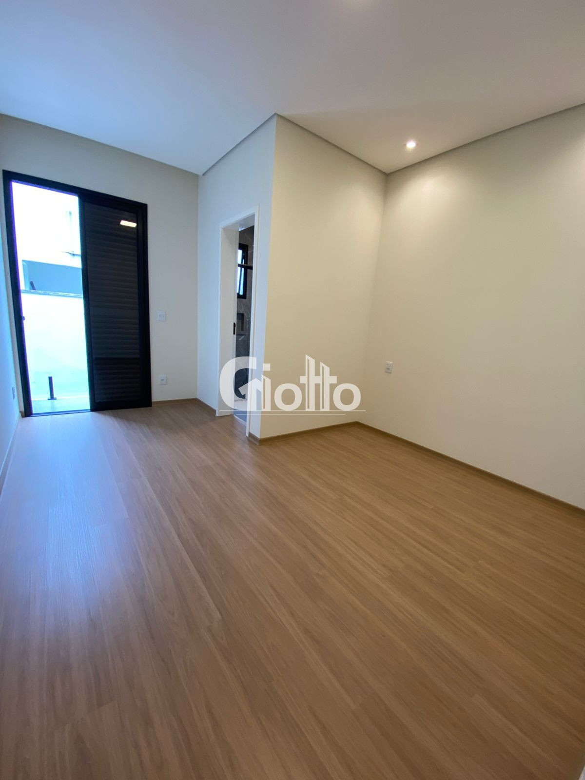 Imagem Sobrado com 2 Quartos à Venda, 85 m² em Jardins Do Paraíso - Mogi Das Cruzes