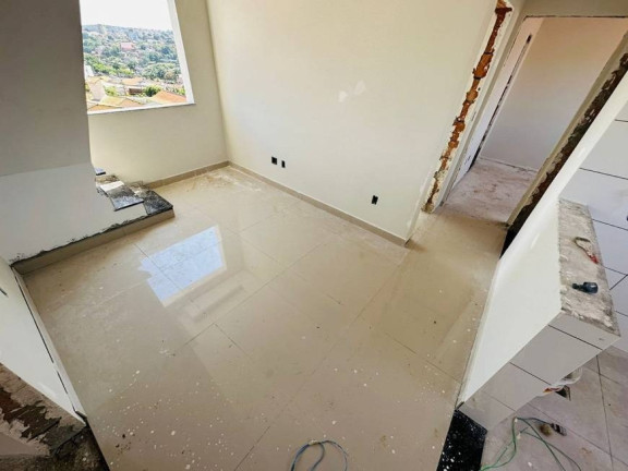 Imagem Imóvel com 2 Quartos à Venda, 50 m² em Piratininga - Belo Horizonte