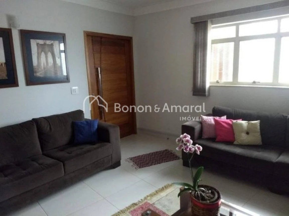 Imagem Casa com 3 Quartos à Venda, 250 m² em Taquaral - Campinas Imagem Casa com 3 Quartos à Venda, 250 m² em Taquaral - Campinas