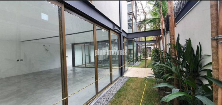 Imagem Casa com 4 Quartos à Venda, 380 m² em Jardim Paulista - São Paulo Imagem Casa com 4 Quartos à Venda, 380 m² em Jardim Paulista - São Paulo