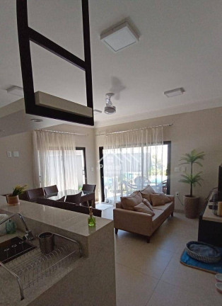 Imagem Casa com 3 Quartos à Venda, 180 m² em Zona Sul - Ribeirão Preto