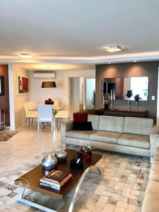 Imagem Apartamento com 3 Quartos à Venda, 163 m² em Centro - Balneário Camboriú Imagem Apartamento com 3 Quartos à Venda, 163 m² em Centro - Balneário Camboriú