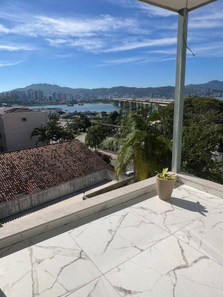 Imagem Casa à Venda, em Estreito - Florianópolis Imagem Casa à Venda, em Estreito - Florianópolis