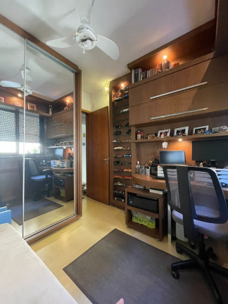 Imagem Apartamento com 3 Quartos à Venda, 80 m² em Rio Branco - Porto Alegre Imagem Apartamento com 3 Quartos à Venda, 80 m² em Rio Branco - Porto Alegre