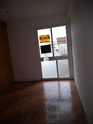 Imagem Sala Comercial à Venda, 51 m² em Centro - Santa Maria Imagem Sala Comercial à Venda, 51 m² em Centro - Santa Maria
